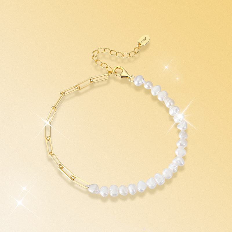 Classic Pearl Necklace