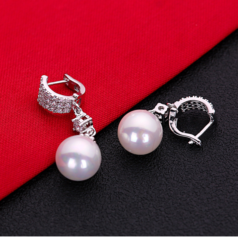 Sweet Pearl Earrings